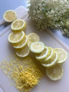 Made lots of things with elderflower yesterday sorbet liquor and you part 1