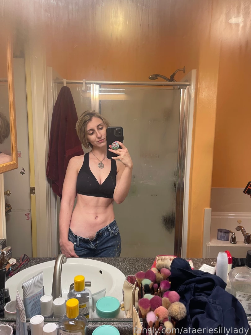 Post yard work muscle pump worked up quite the sweat workout sportsbra part 1 