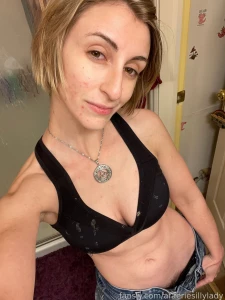 Post yard work muscle pump worked up quite the sweat workout sportsbra part 3