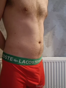 Shave or unshaved chest