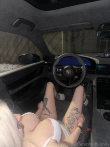 Neues fickvideo in der therme schau in deine dm babe