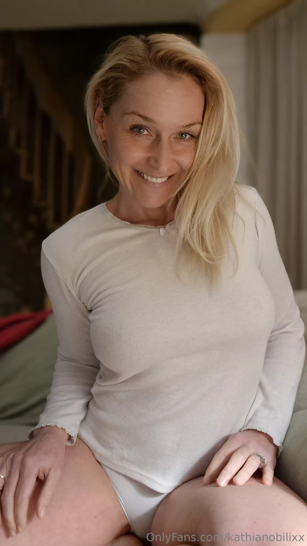 Beautiful saturday my loves i m online now and chatting so come to part 2 