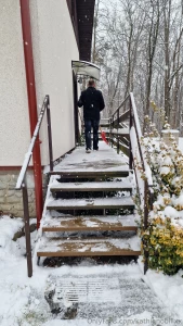 So before we hit back to hungary quick stop to my grandparents house part 1
