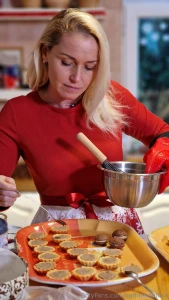 Last two days and all my christmas cookies will be ready and you my part 7