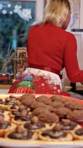 Last two days and all my christmas cookies will be ready and you my part 8