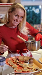 Last two days and all my christmas cookies will be ready and you my