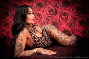 Rachel_bayer mit meinen vielen tattoos und meiner kurvigen figur bin part 1