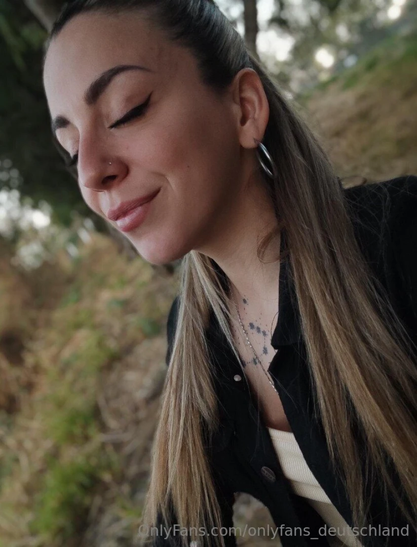 Darkqueen 1 hey ich bin vanessa 21 jahre alt und immer auf der suche part 8 