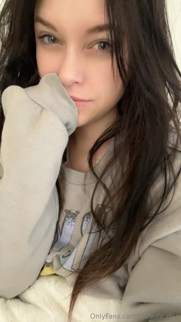 No makeup and barely rolling out of bed lol but getting shit done part 1 