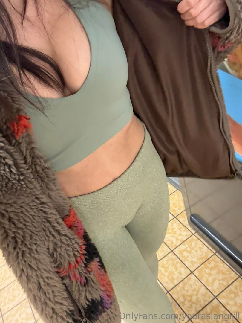Who wants to go shopping with me before the gym part 3 
