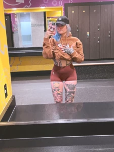 My butt looked so good this morning i m gonna send out a lil message part 1