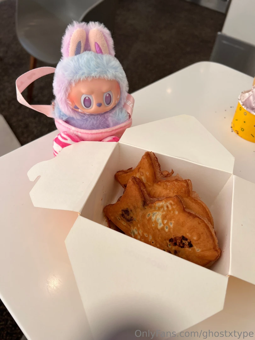 All i ve done in la so far is eat a lot part 2 