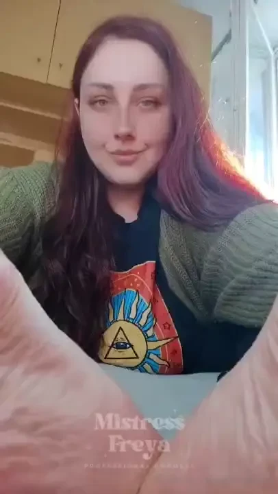 Happy yuletide everyone i love you all can t wait for new years eve 