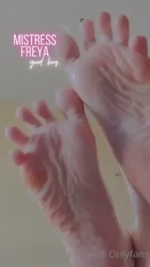 My 10am tease on insta good morning my loves part 1