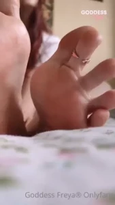 4k pov foot fetish video spread them