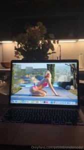 Can i be ur wallpaper