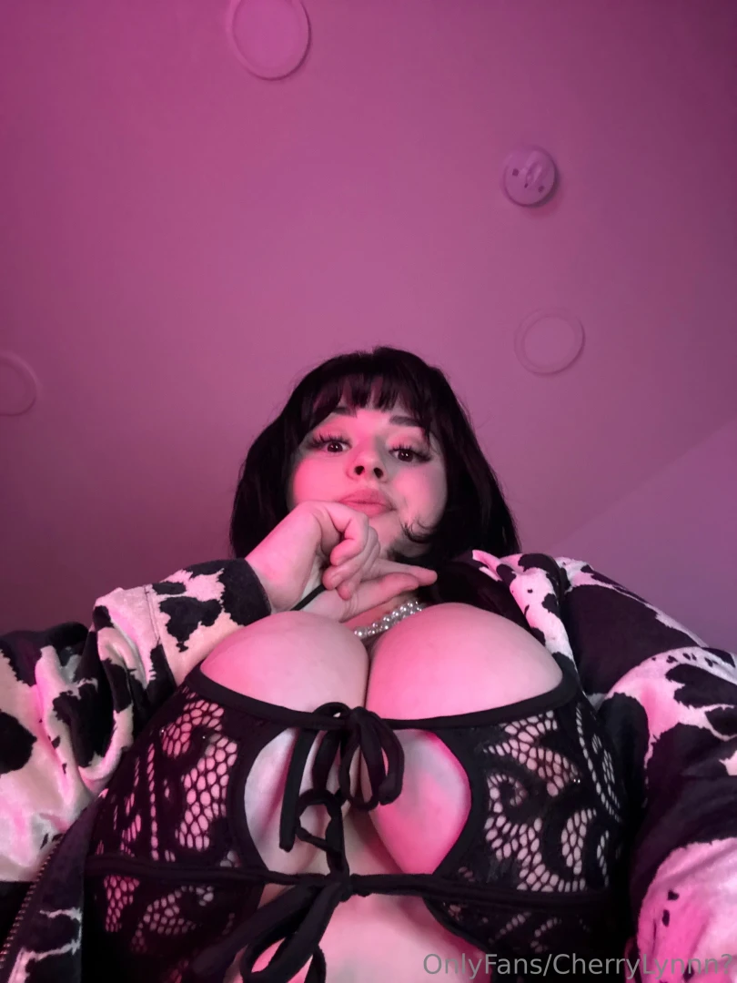 How i look down at you 