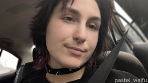 Feelin cute havent worn a collar in a bit c alsooo finally changed my