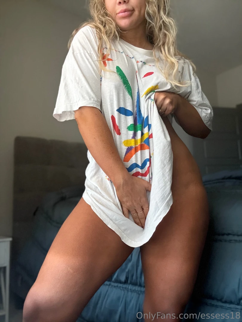 Who needs undies when the shirt does all the work 