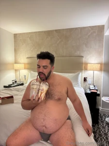 Doublefisting milkshakes - video on its way part 1