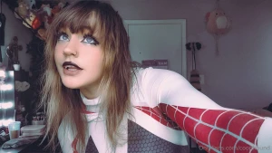 Pov youre dating spidergwen and she sends you these snaps lt 3 part 2