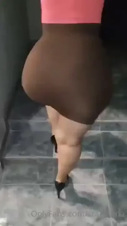 Me encanta la verga y ser puta en el hotel primera parte 50 corazones 