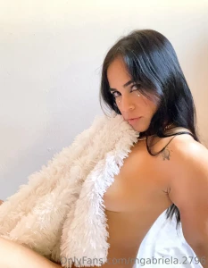 Y si me dejas ser la chica de tus fantas as