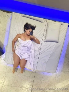 I m here alone i need you to come with me