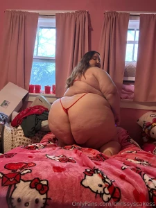Hey baby wanna get my attention get me a gift from my amazon wishlist
