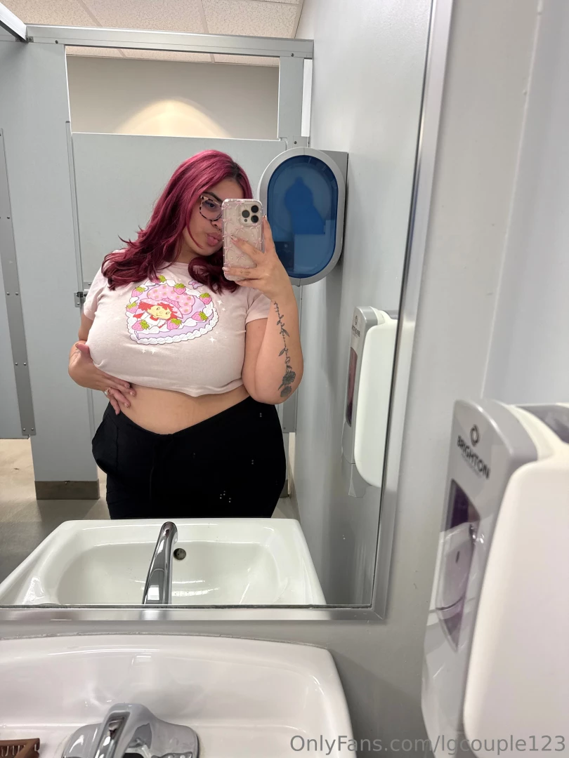 At work wanting to fuck 