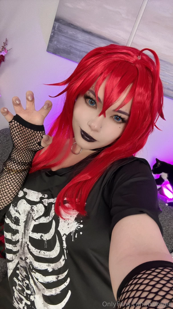 Who s into goth girls what type of content do you guys wanna see more 