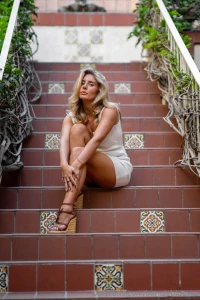 No looking up my dress when i walk up them