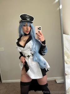 Dont forget who your mommy is