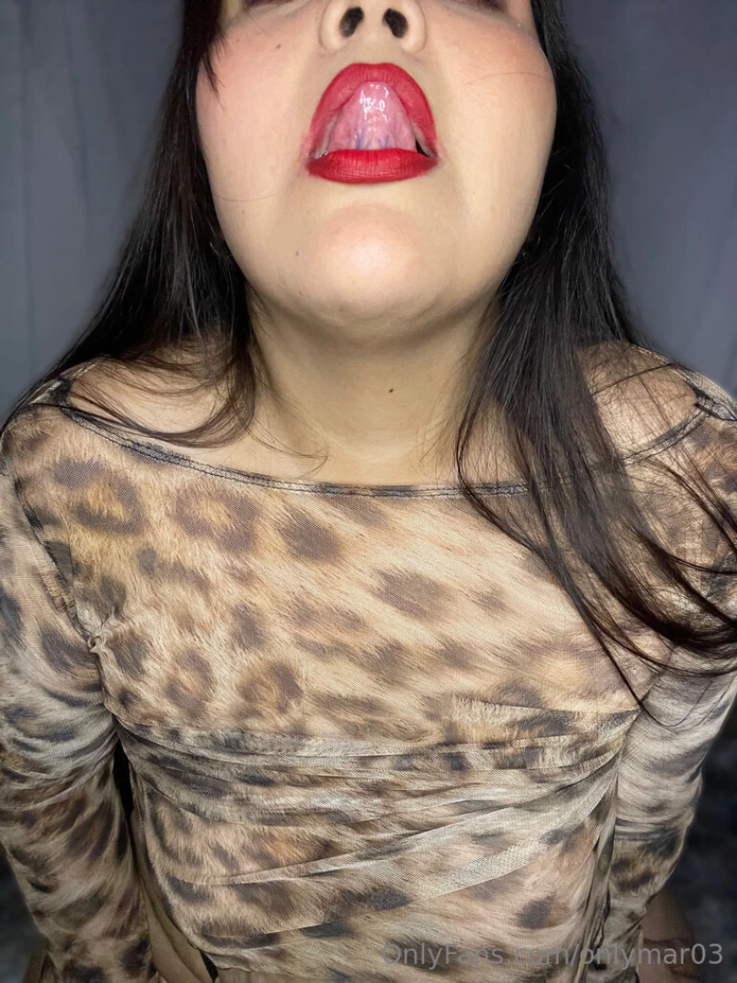 Don t be shy come closer and let s have some fun 