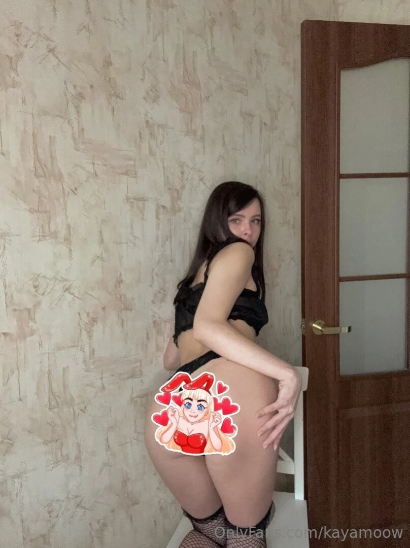 One day a little slutty little slut made a coslpey on a neko girl meow 