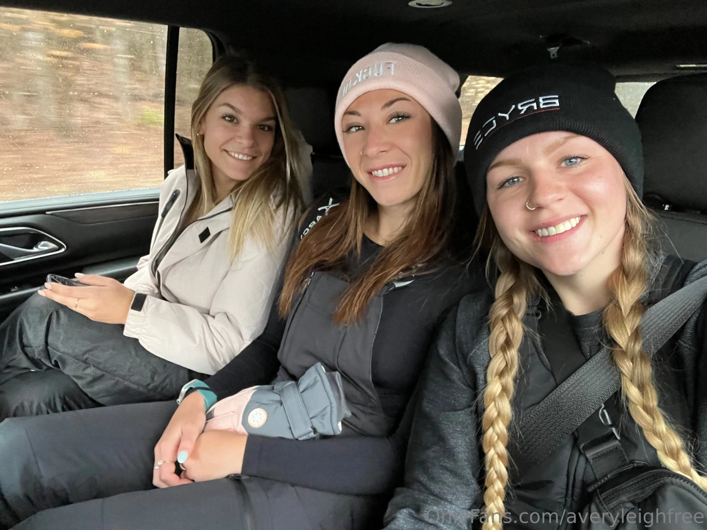 Easter live show on my main this saturday 3 30 24 6pm est i ll be 