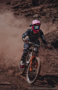 1 5 days until i go back to chile i ll share all content and behind part 1