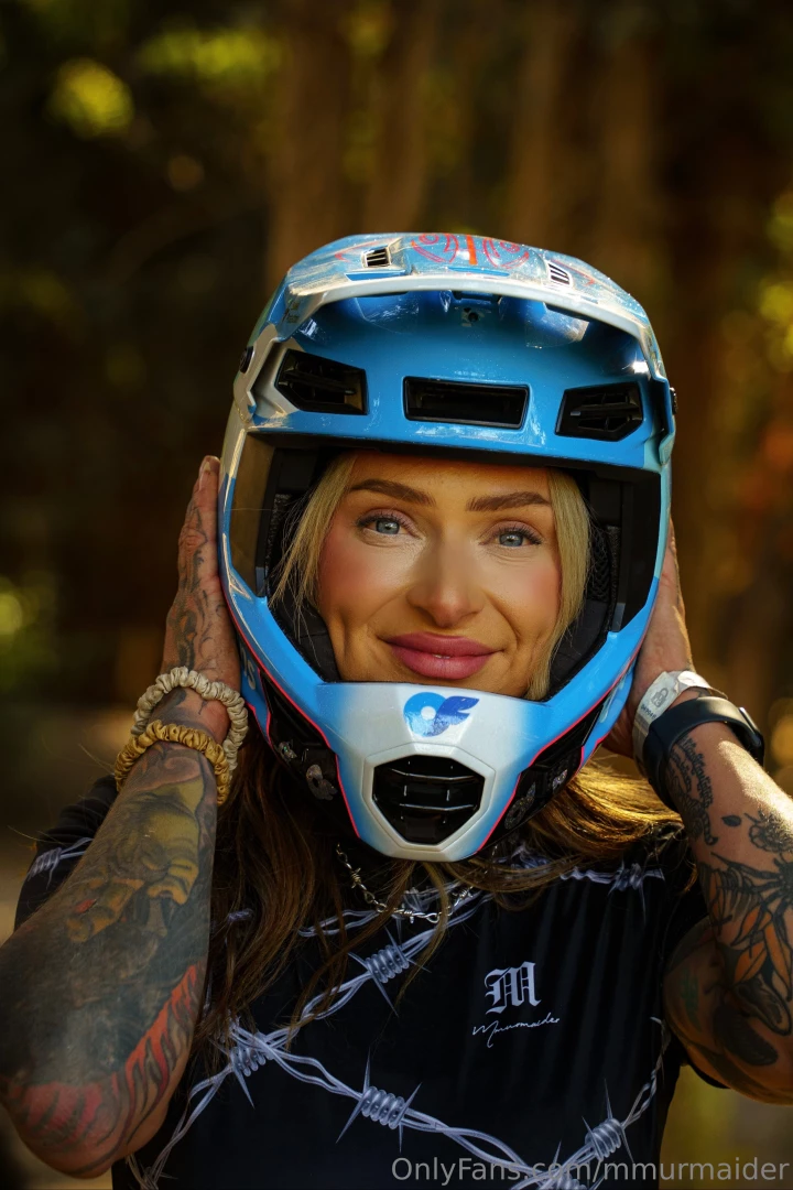 This year i have swapped from riding troy lee designs d4 helmet to a part 1 