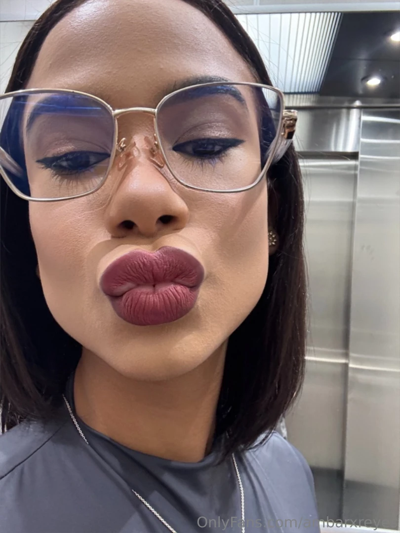 Wish someone else was here to nap with me today lt 3 