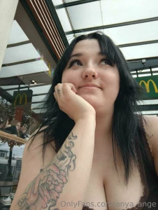 Heyyy today i made a little trip to geneva which is one of the big