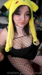 Pikaaa gt lt