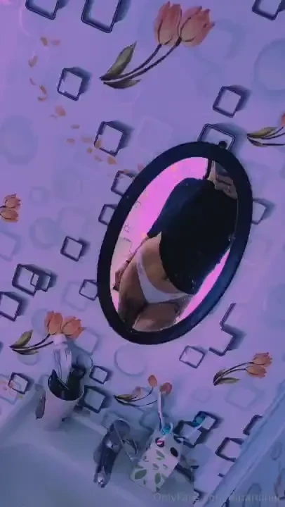 P-u-r-p-l-e part 1028151 