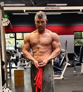 Building good mass gotta get leaner gains shoulderday