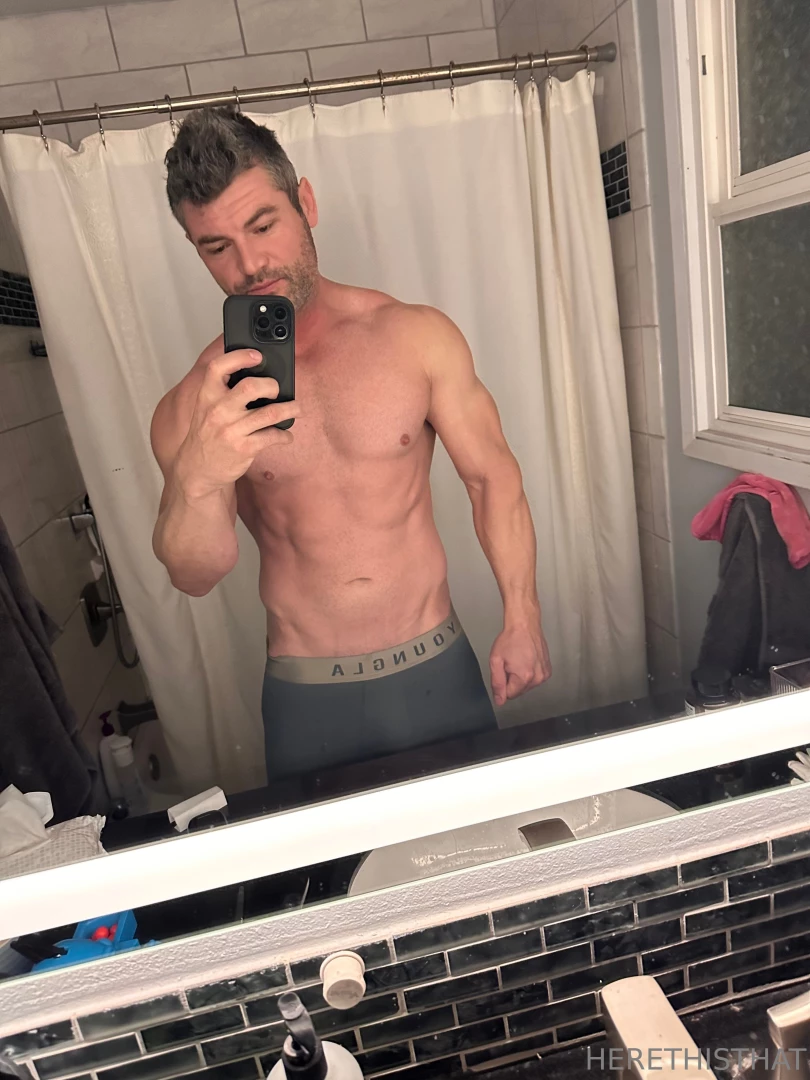 Morningggggg almost friday finish the week strong people 