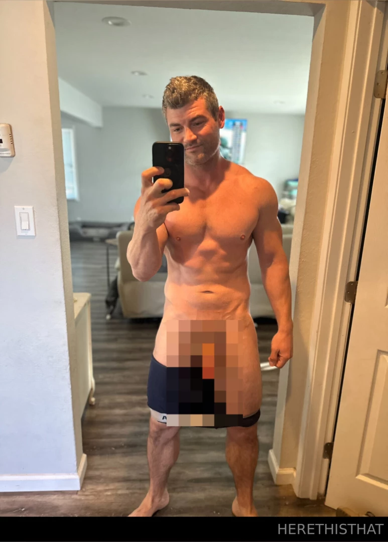 Humpday get your fuck on today 