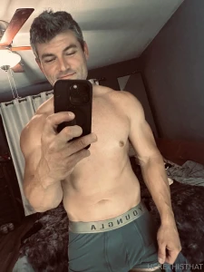 Doesn t feel right to be off plays all types of ways with my mental