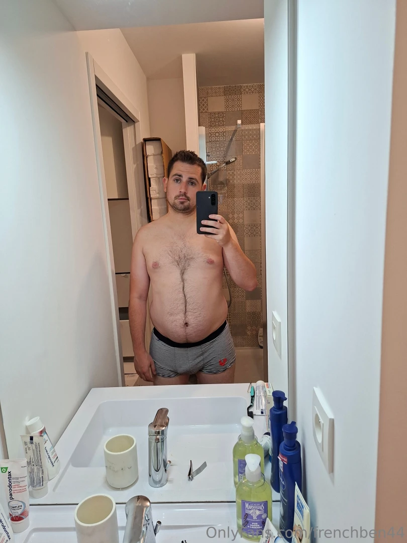 New appartment means new possibility of pics part 2 