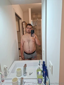 New appartment means new possibility of pics part 2