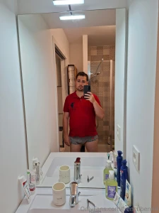 New appartment means new possibility of pics part 3