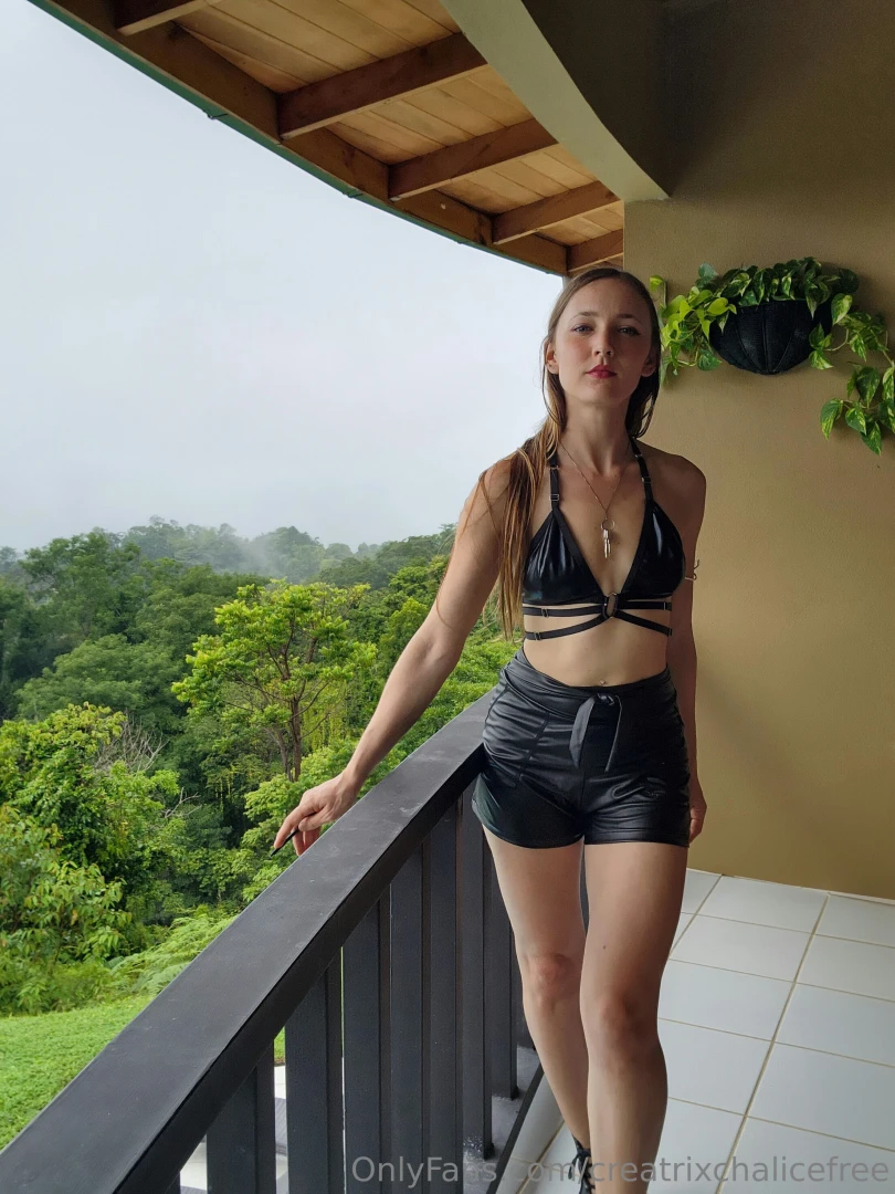 I m not walking towards you i m claiming the space around you with 